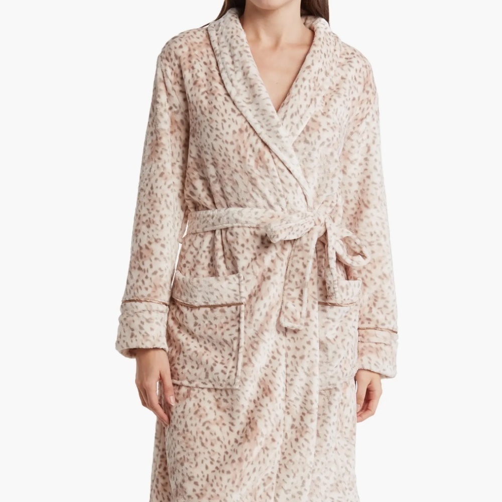 NWT Nine West Rose Gold Ivory Desert Cheetah Print Comfy Lounging Plush Robe NWT